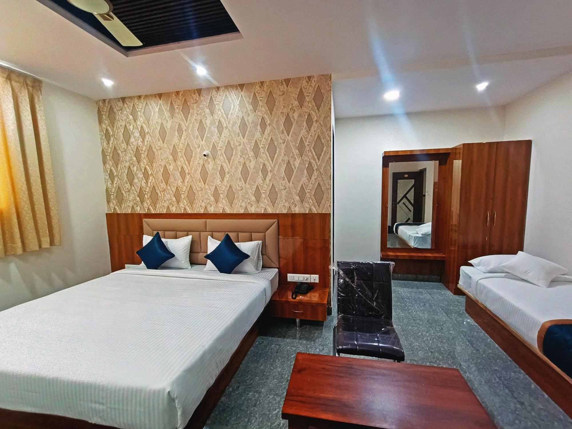 Hotel Achhu Palace Bangalore Ngoại thất bức ảnh