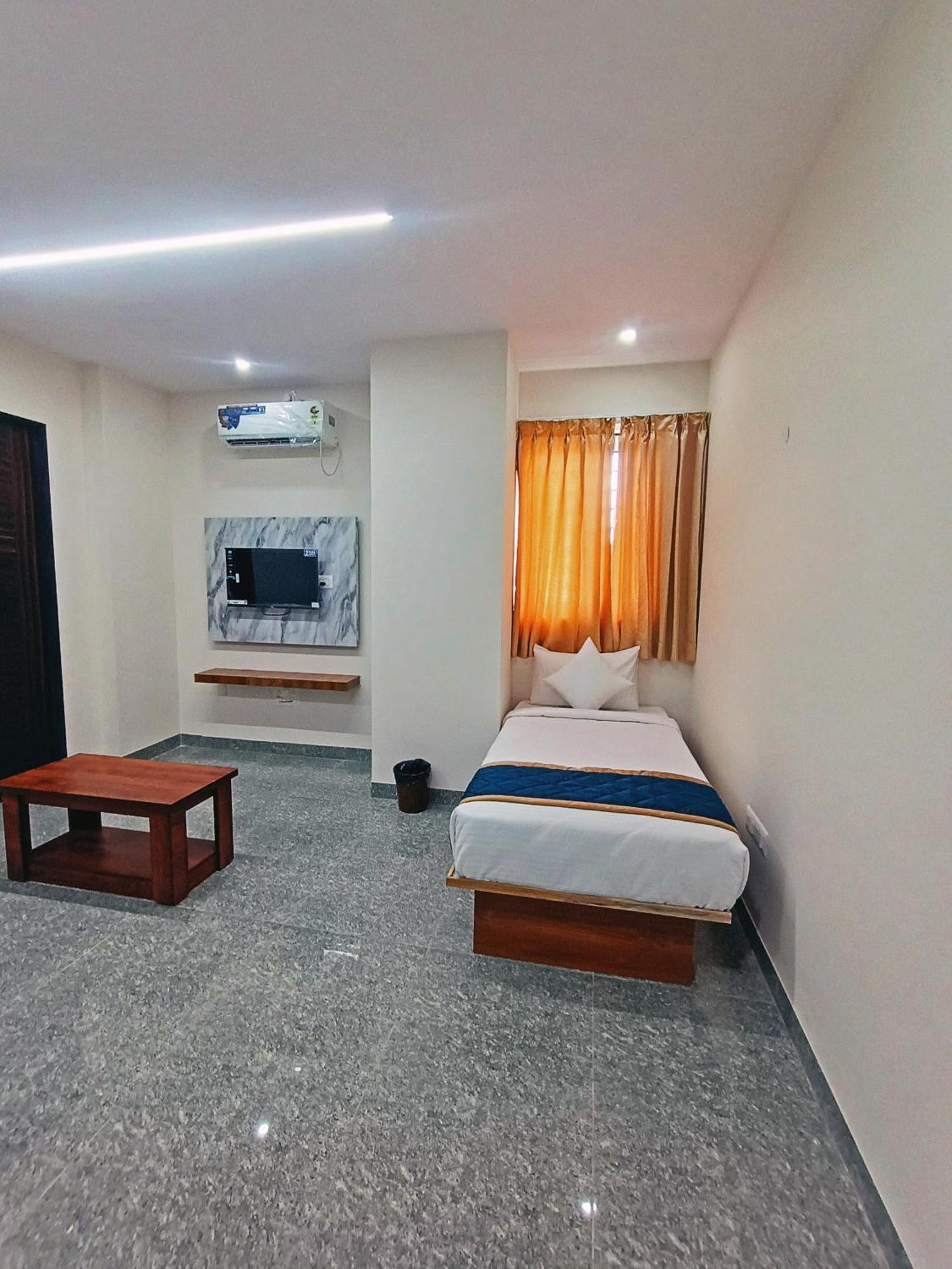Hotel Achhu Palace Bangalore Ngoại thất bức ảnh